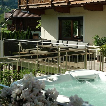 Apart Moidl Mit Privatem Pool Hart im Zillertal Luaran gambar